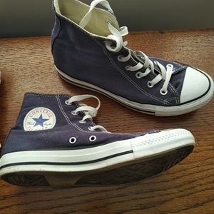 Chuck Taylor Converse High Tops Navy W8 M6